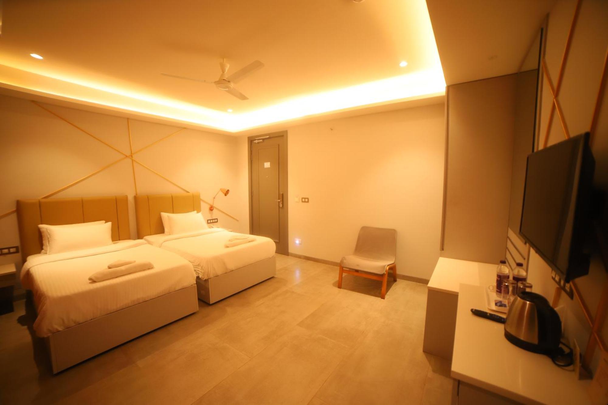 Hotel Waltair Abode Visakhapatnam